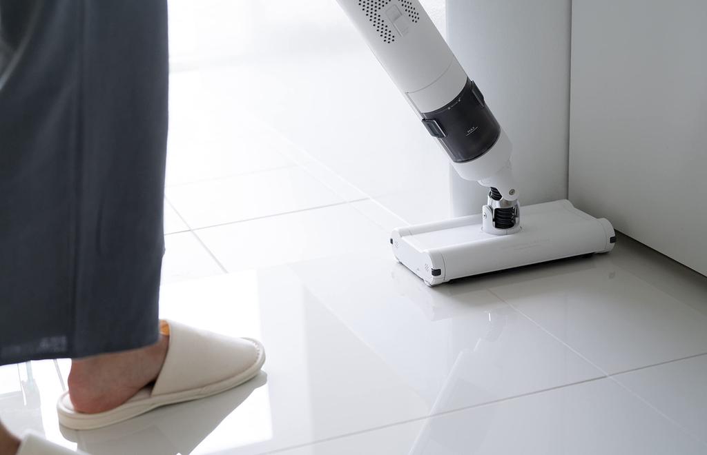 BALMUDA The Cleaner Vacuum Cleaner Cyclone White BALMUDA The Cleaner C01A-WH (White)