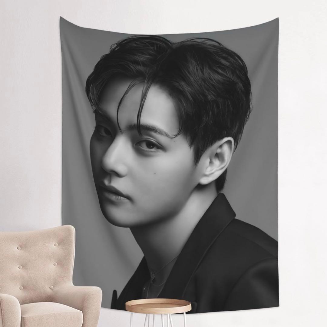 

[Б/У] Гобелен BTS COMPOSE COFFEE Тэхён V Tae