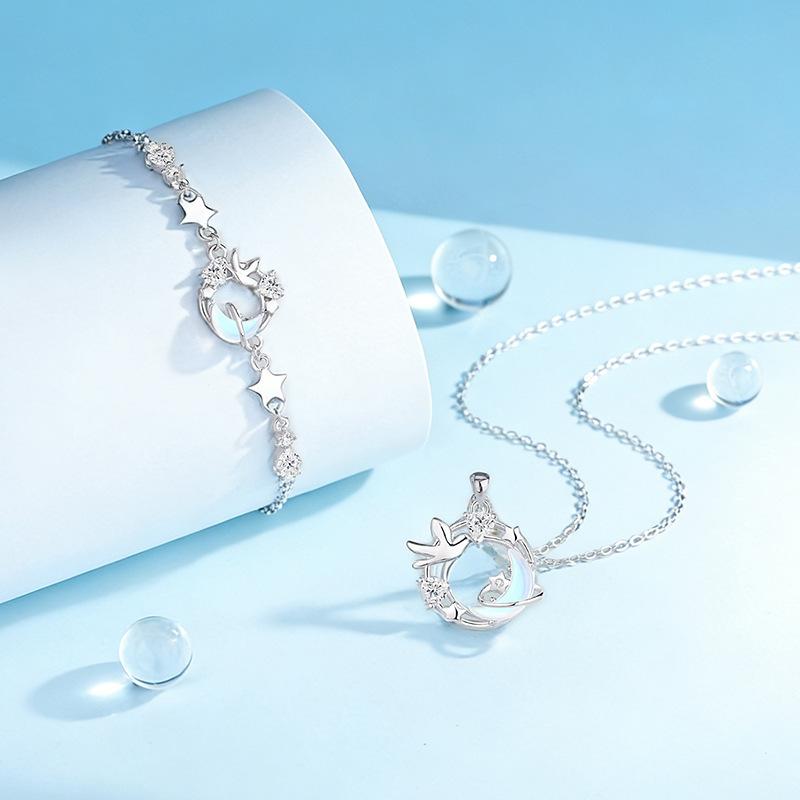 Women Light Luxury Fashion Blue Eucalyptus Bird Moonstone Clavicle Necklace Inlaid Diamond Love Bracelet