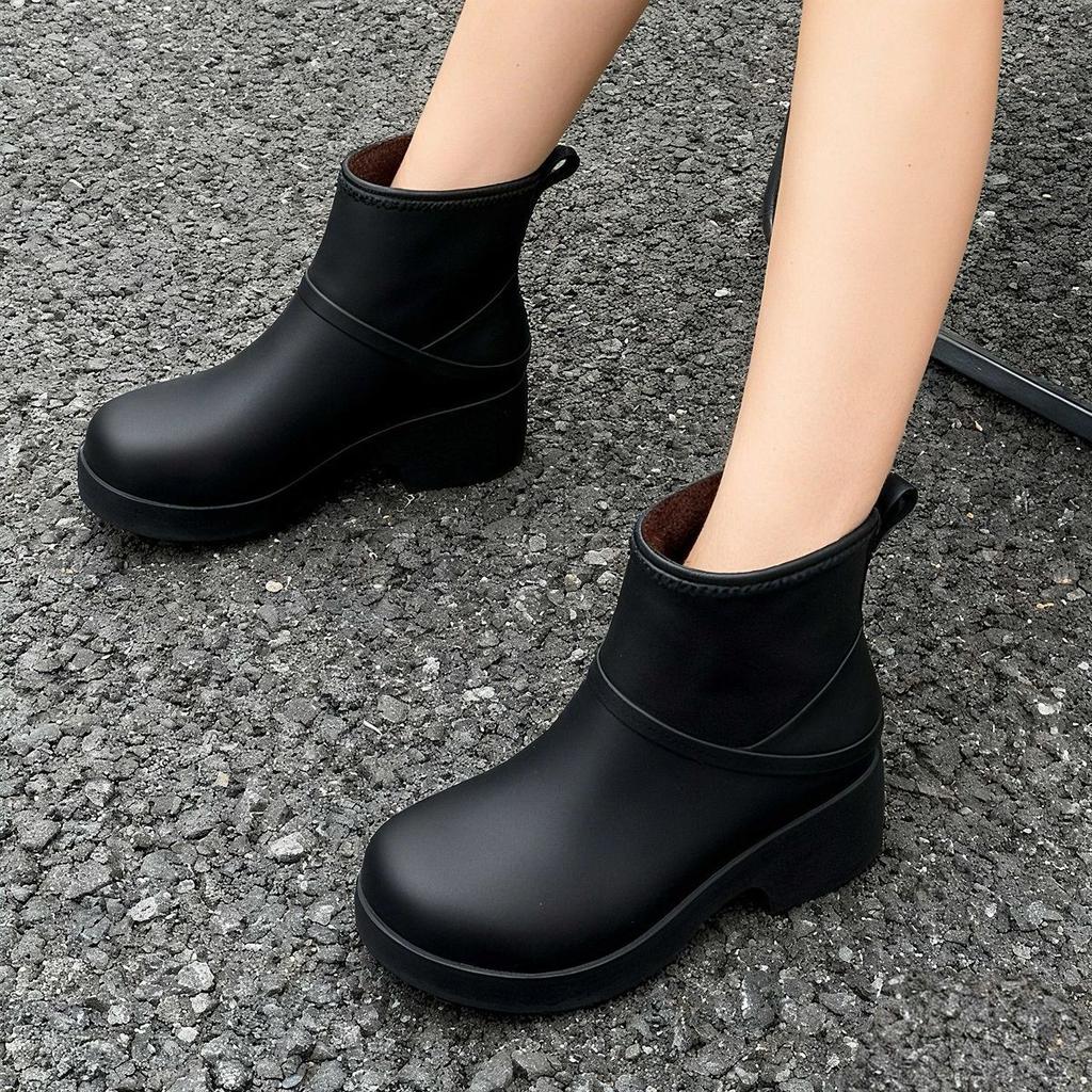 Fashion Martin Boots Women's Shoes Short Boots Fried Street 5 Round 2 Head Thick-soled Waterproof Table Autumn, Winter, Spring and Autumn New Short B