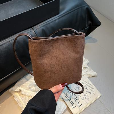 Sac seau isolant thermique de mode sac en laine pour femmes nouveau haut de gamme doux cireux simple polyvalent à compartiment unique sac messager tendance
