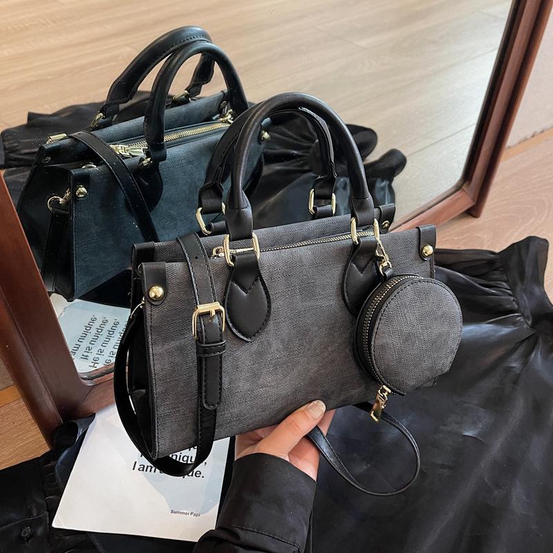 Casual Handbag Women's Summer New Niche Retro Shoulder Bag Fashion Versatile Messenger Small Square Bag