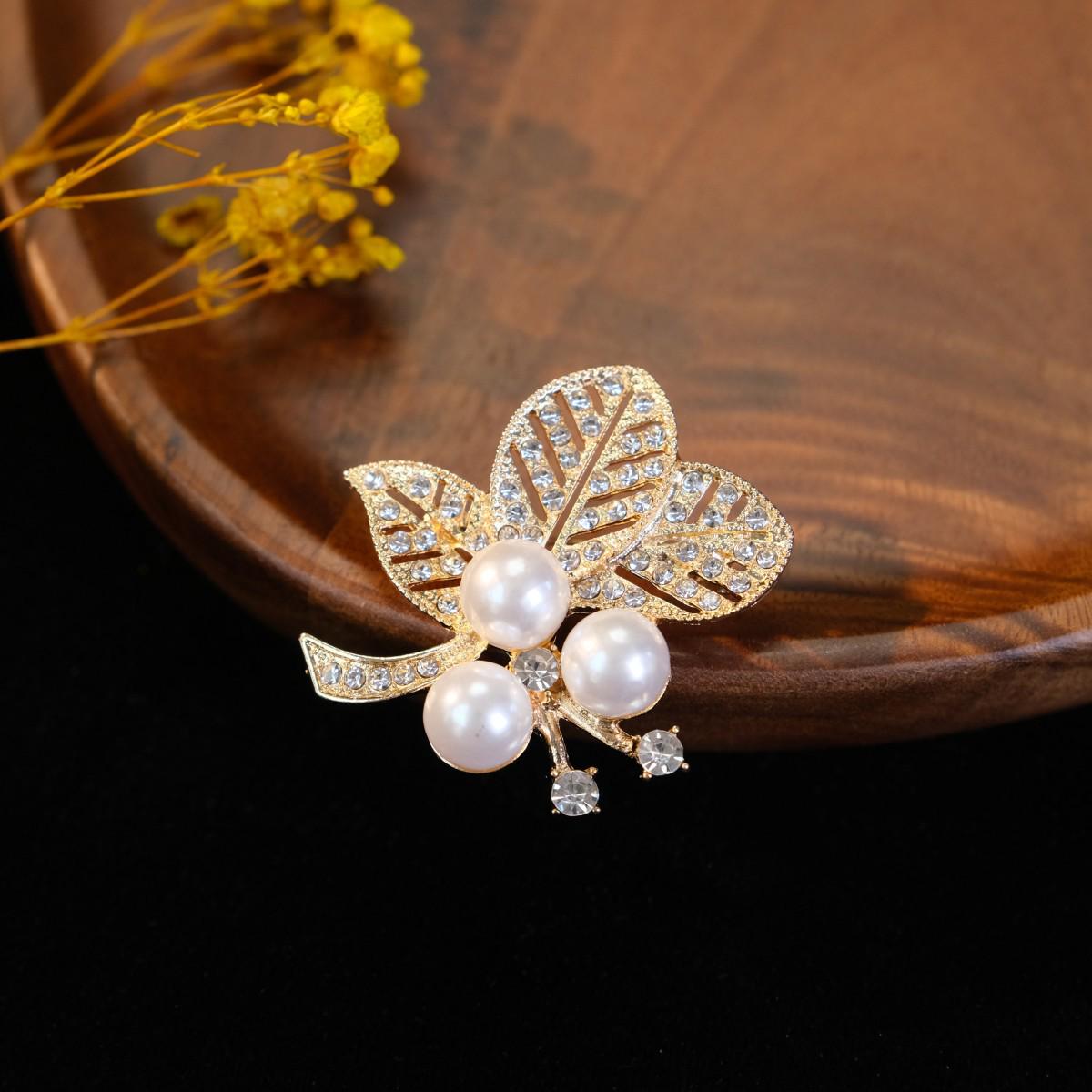 

Брошь Лист со Стразами и Жемчугом в Корейском и Японском Стиле - Модный Литературный Темперамент Корсаж Аксессуар