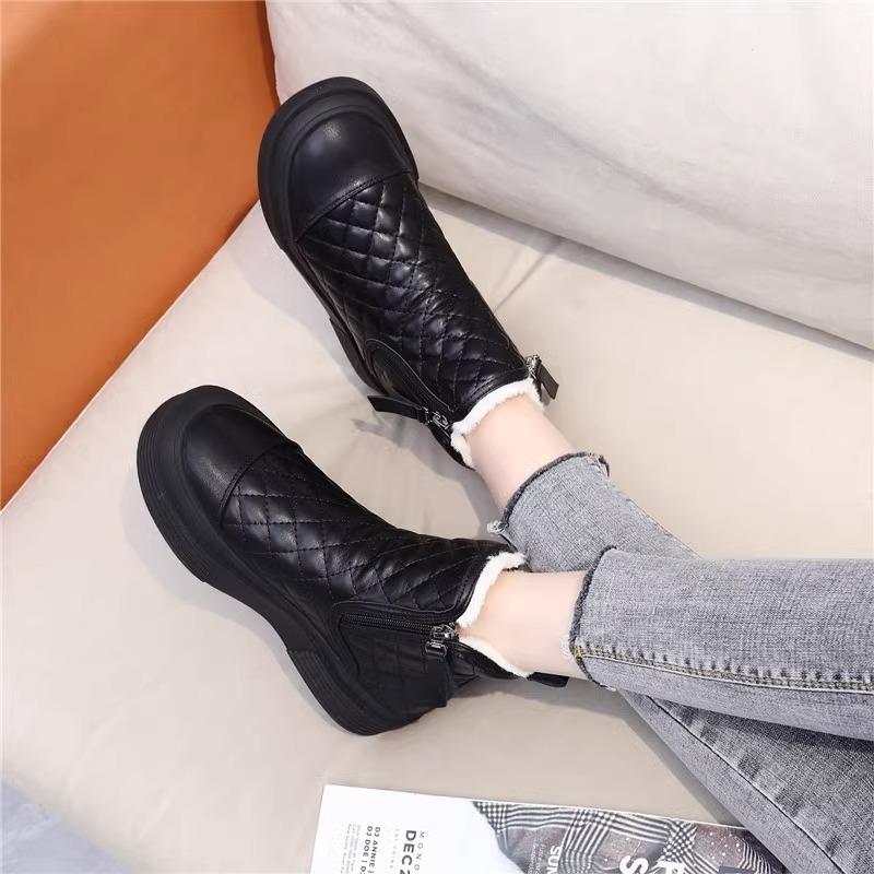 Soft Leather Thickened Snow Boots Women's Waterproof Autumn and Winter New Soft-soled Large Cotton Warm and Non-slip Martin Boots