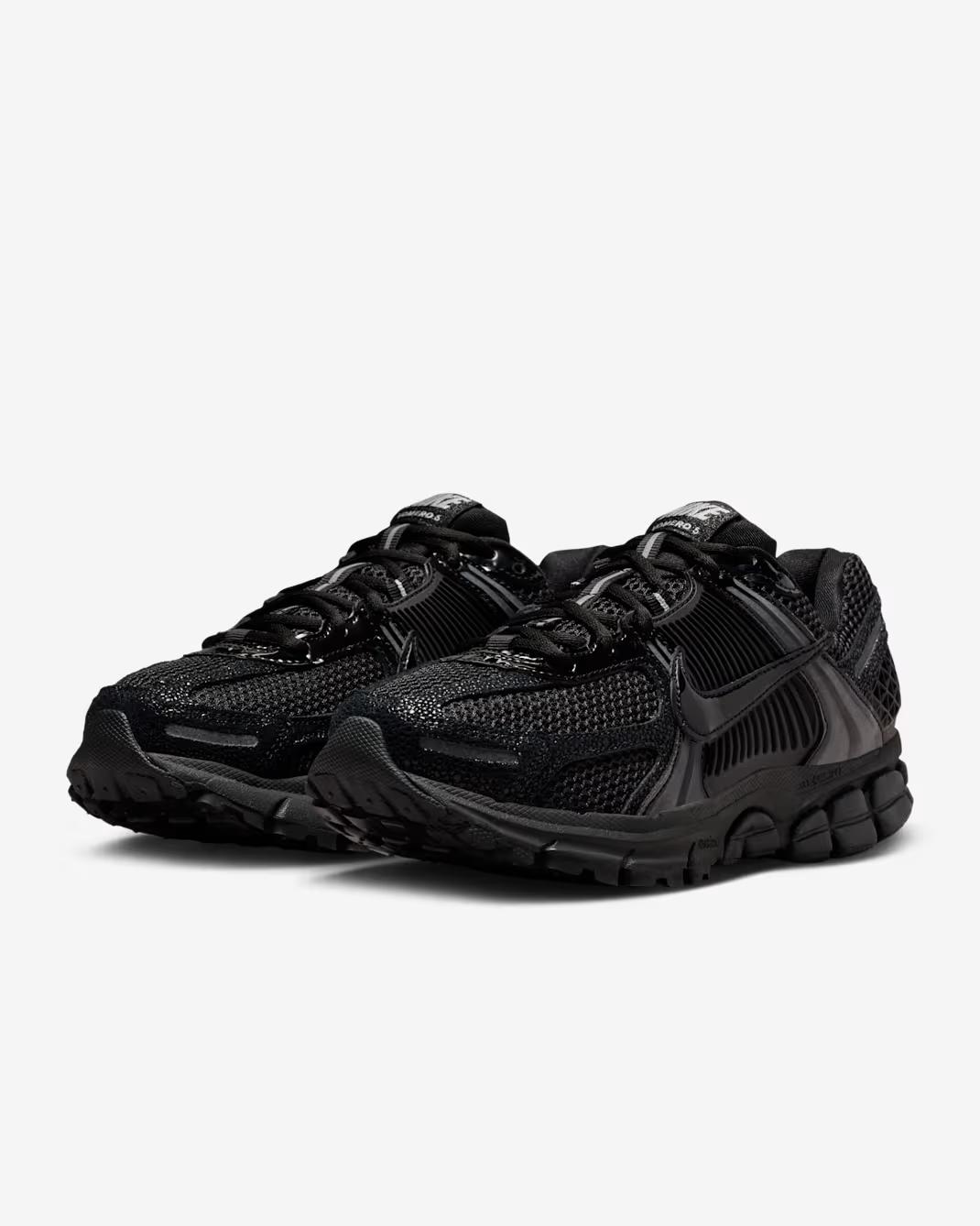 II6236-001 Nike Zoom Vomero 5 Black (Women s) 5W