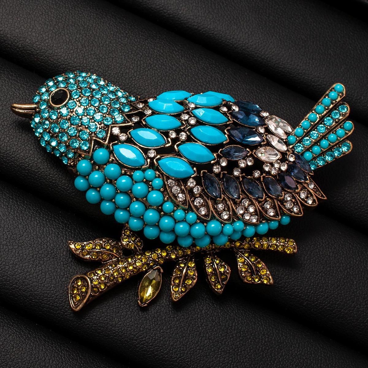 

1pc Exquisite Fashion Bird Brooch Sparkling Rhinestones Vintage Gold-Toned Bird Branch Pin Perfect Adding Nature-Inspired