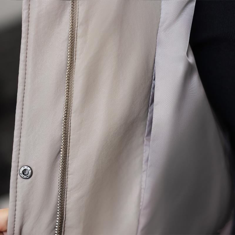 Middelbare leeftijd Vrouw Winter Faux Schapenvacht Jassen Capuchon Bontkraag Elegant Dik Warm Winter Lange Parka's Dames Leren Jas