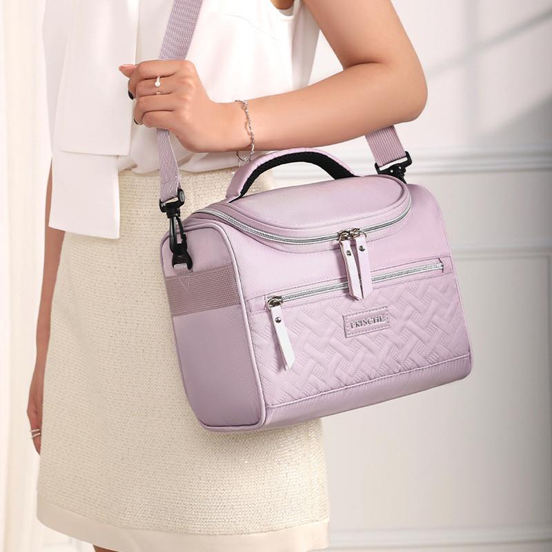 Modern Minimalist Lunch Bag With Insulated Polyester For Office Workers And Picnics