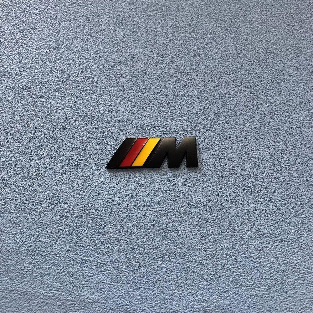 Metal Car Emblem Fender Side Rear Trunk Badge M Logo Stickers For BMW M M3 M5 M6 X3 E46 E90 F30 G20 E36 E34 G30 Auto Accessories sdzn32 pvcz2