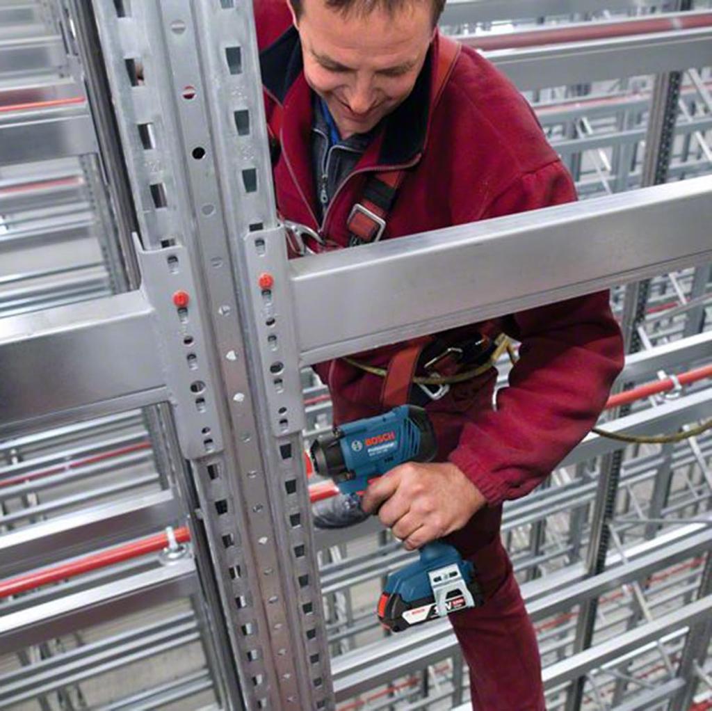 Bosch Professional 18V Cordless Impact Driver with Wrench and Carrying Case (2.0Ah Battery, Charger, Included) GDX18V-180