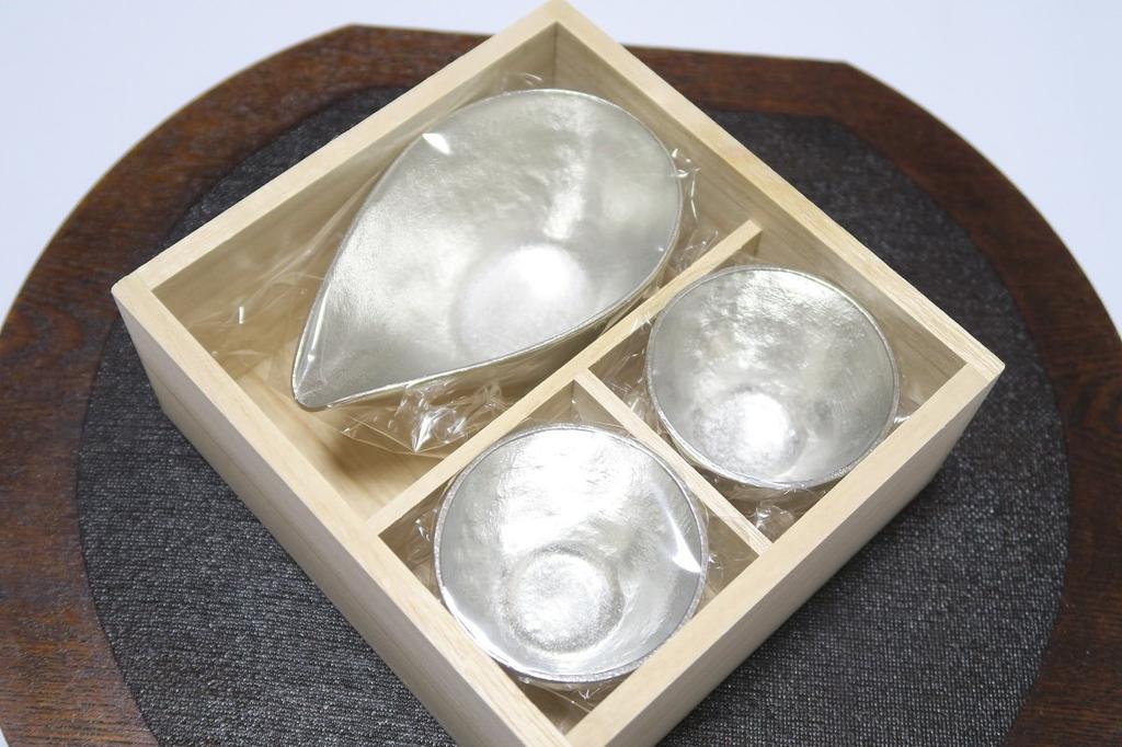 Nousaku Katakuchi Guinomi Set of 2 Katakuchi Small Guinomi Paulownia Box Set -