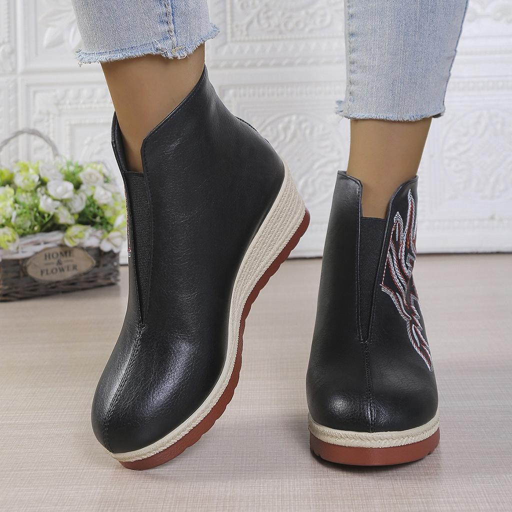 Large size embroidered thick-soled wedge heel retro short leather boots women's 2025 new front elastic rear zipper fashion boots