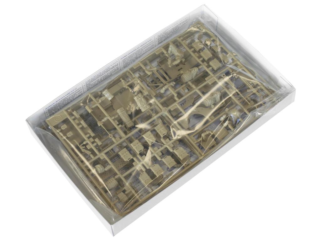 Tamiya 1/35 Military Miniature Series No. 33 British Army SAS Jeep Plastic Model 35033