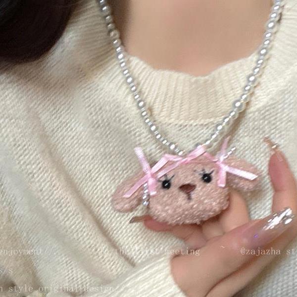 Women's Cute Puppy Pearl Plush Sweatshirt with Light Luxury Temperament Necklace - High-End Choker Fashion Accessories.