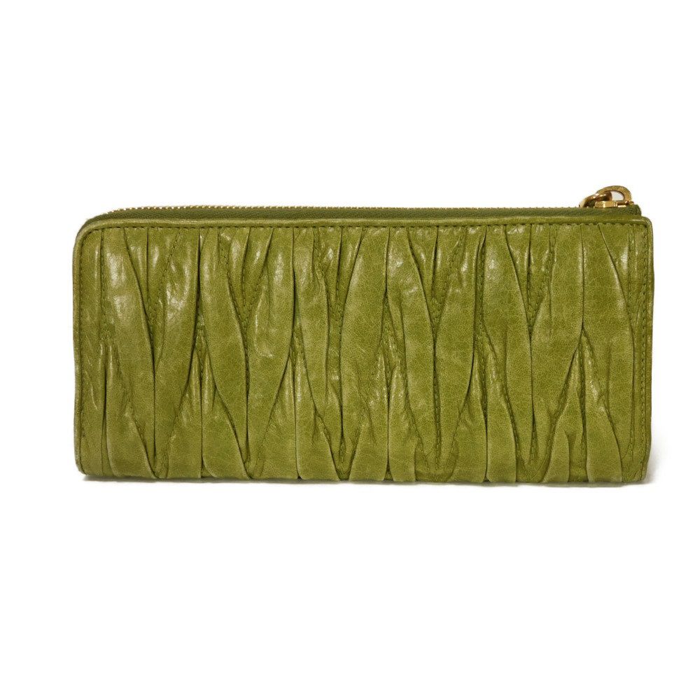 Used Matelasse Zip Around Wallet (12166) with wrinkled L-shaped zipper (5M1183 7940) Logo Metal Light Green Women's