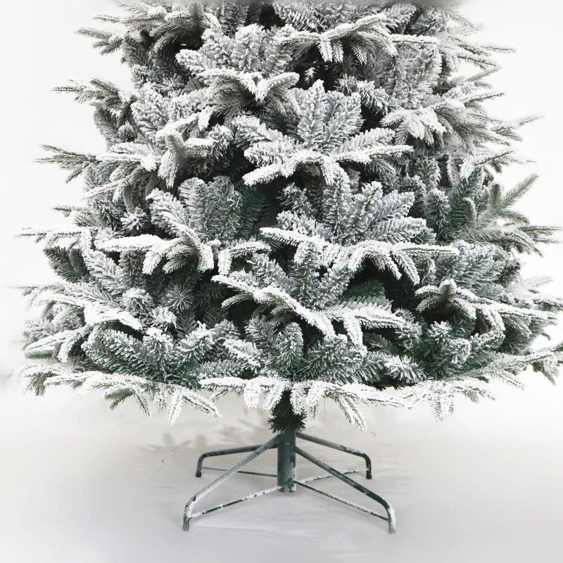 New PE Mixed Snowfall Christmas Tree with Automatic Features and Flocked Cedar Decorations