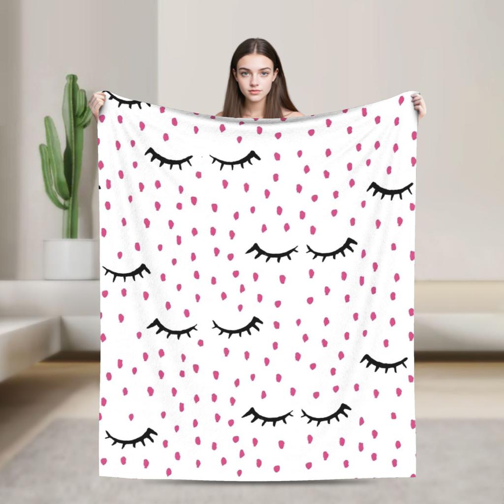 Beauty Eyelash Blanket Cartoon Fuzzy Vintage Warm Throw Blankets for Home Restaurant Decoration