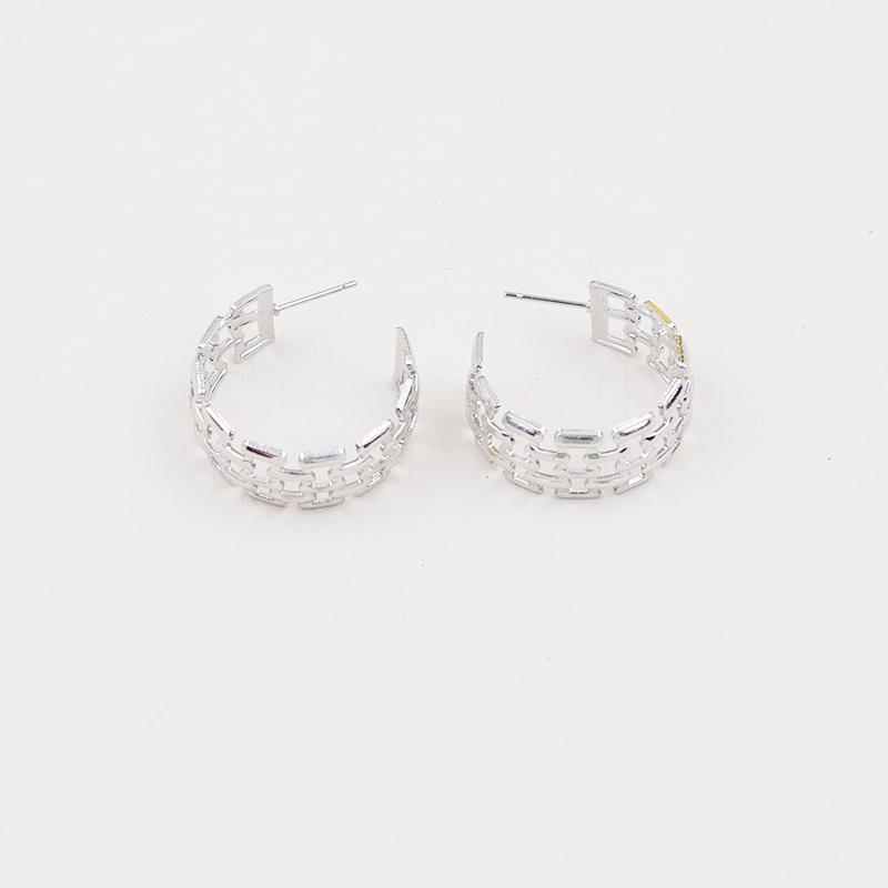 

Европейские и американские широкие серьги-гвоздики с дизайном-головоломкой, квадратные металлические серьги-гвоздики для женщин, золотые серьги-головоломки, крутые украшения для ушей в стиле хип-хоп серебряный