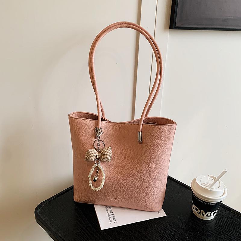 Textured Niche Soft Leather Women's Bags 2025 New Models Are Popular This Year, Vegetable Baskets, Bucket Bags, Portable Shoulder Bags