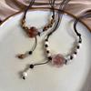Keramische Rose gewebte Halskette Damen Sommer neues Mode-Retro-Accessoire kann lange Schlüsselbeinkette gezogen werden