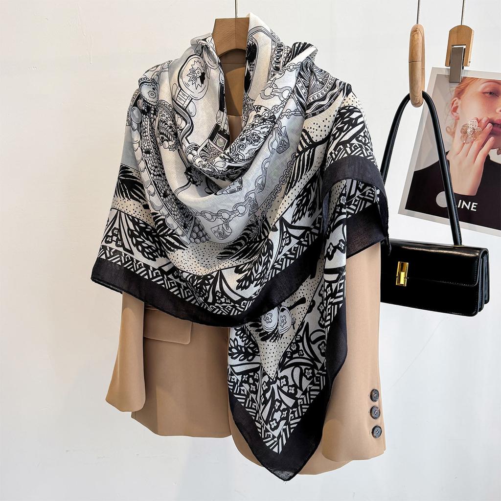 130X130Cm  Luxury Print Satin Silk Square Scarf For Women Summer Sun Protection Shawl Hijab Neckerchief Fashion Wrap Bandana