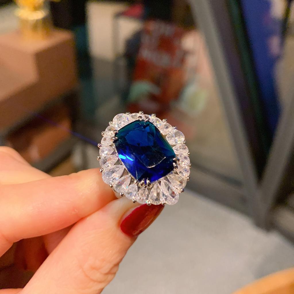 European and American fashion popular simulation Tanzanian Sapphire diamond ring main stone 10 * 12