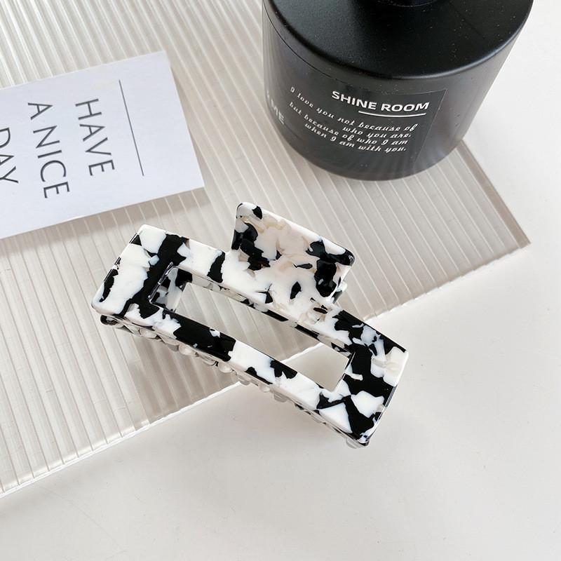 Korean Style Cow Print Hair Claw Set With Beautiful Geometric Design And Handcrafted Quality For Women