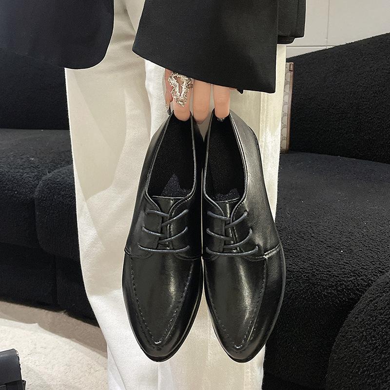 Spring and Autumn Large Size Small Leather Shoes Women's Shoes Flat Bottom Pointed Retro Casual Versatile British Style Light Business Style