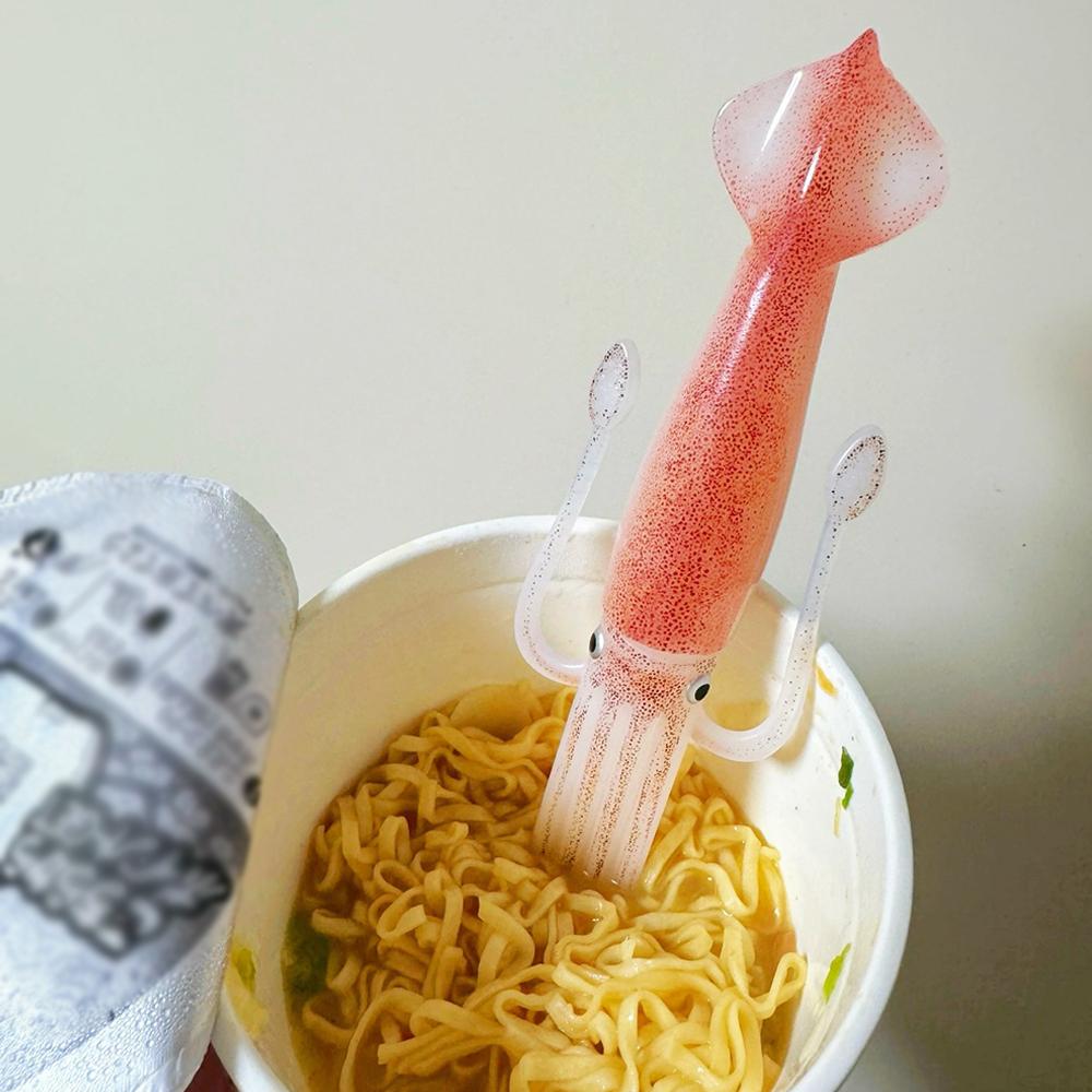 Funny Squid Cuttlefish Fork Fruit Cup Noodle Tableware Food Instant Noodle Bento Forks Fork Lun A6R4