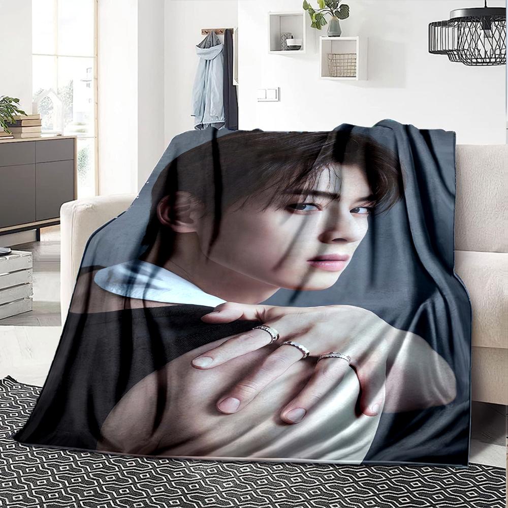 1Pc Cha Eun-woo Blanket Soft Comfortable Polyester Blanket All Season Warm Throw Bedroom Office Outdoor Use Ideal Christmas Gift Choice Print Home Bla