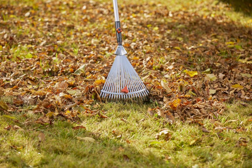 GARDENA Ocelový Kombi Produkt Až 25 Hrábě, Systém, 03103-20, Stříbrný. Záruční roky.