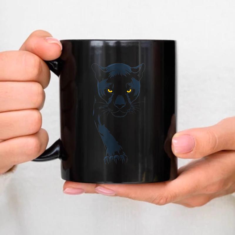 Black ceramic cup with a leopard motif for coffee, tea or hot beverages чёрный