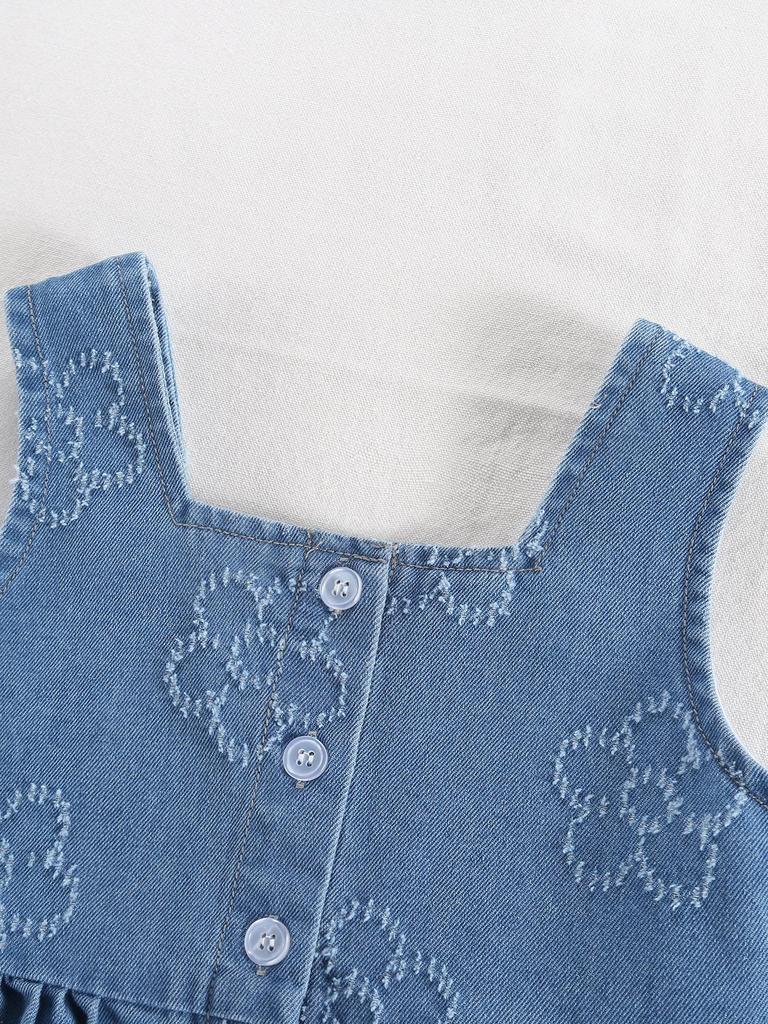 Girls' Two-Piece Outfit: Casual & Simple Sleeveless Vest Top with Cute Floral Accents, Paired with Stylish Denim Shorts