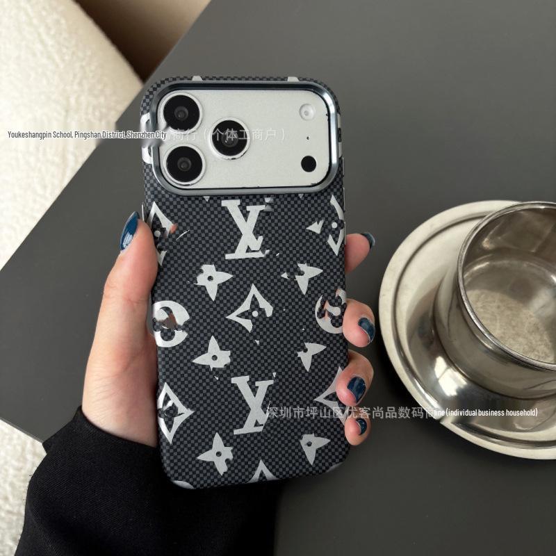 

Stylish Magnetic Kevlar-Textured Case for iPhone 17 Pro Max” 15