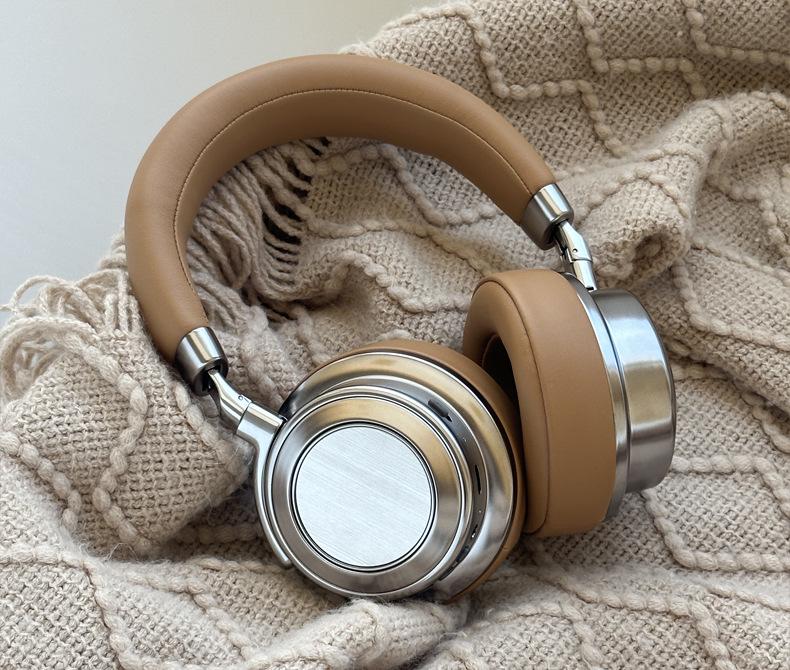 Retro Style Bluetooth 6.0 Over-Ear Wireless Headset with Microphone for Sports Fashion