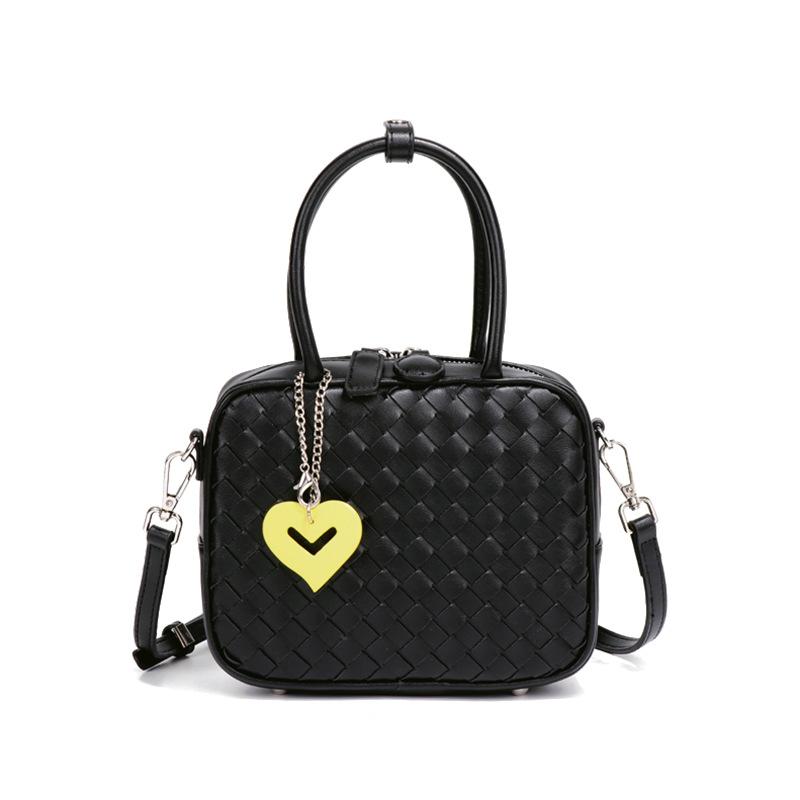 

Sweet sister fashion messenger women s bag love pendant hand bag cosmetic bag light large capacity woven shoulder pillow bag