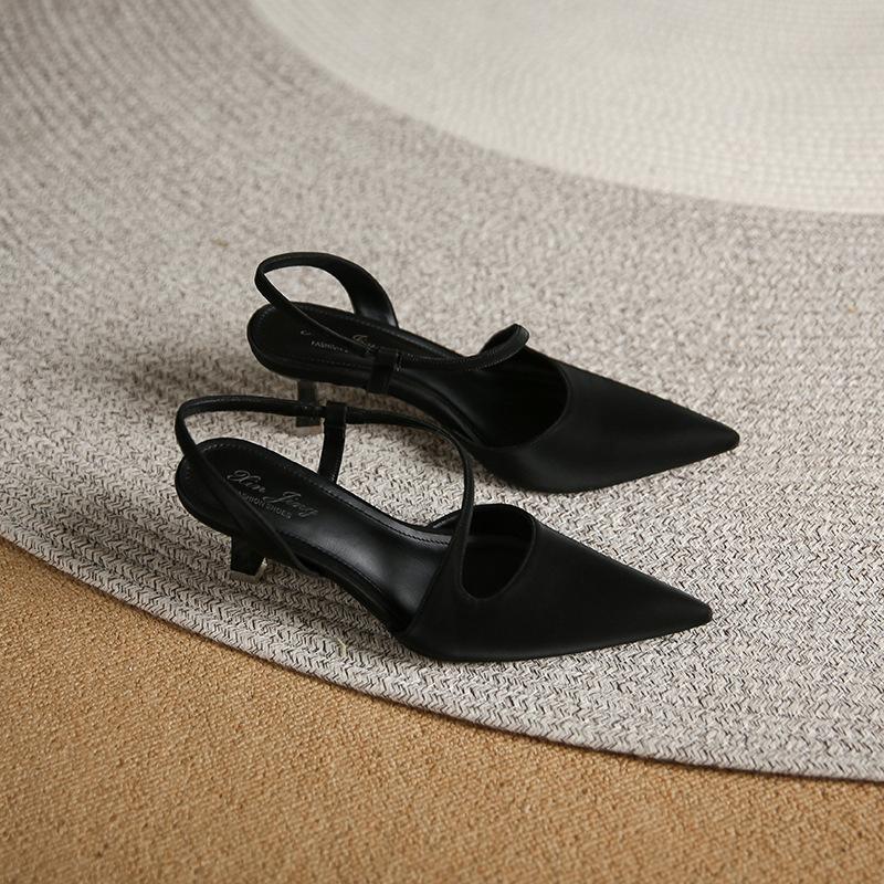 

699-63 Hollow pointed high heel sandals women s summer new thin heel hollow sandals one word with fashion women s shoes 34 чёрный