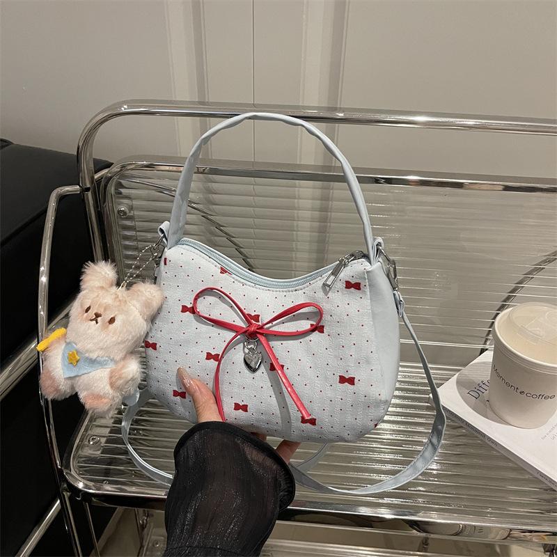 Niche Design Bag Women's 2025 New Fashion Versatile Shoulder Armpit Bag Casual Work Commuter Messenger Bag