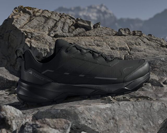 Adidas Terrex Skychaser AX5 Trekking Unisex Core Size GORE-TEX Shoes, Adult, NMQ33, Black/Core Black/Carbon (JQ2210), 25.5cm