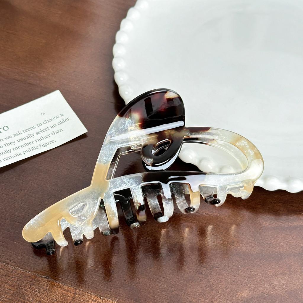 

Красочный трендовый дизайн в виде сердца, заколка-краб для волос, идеально подходящая для шикарного повседневного и формального образов серый