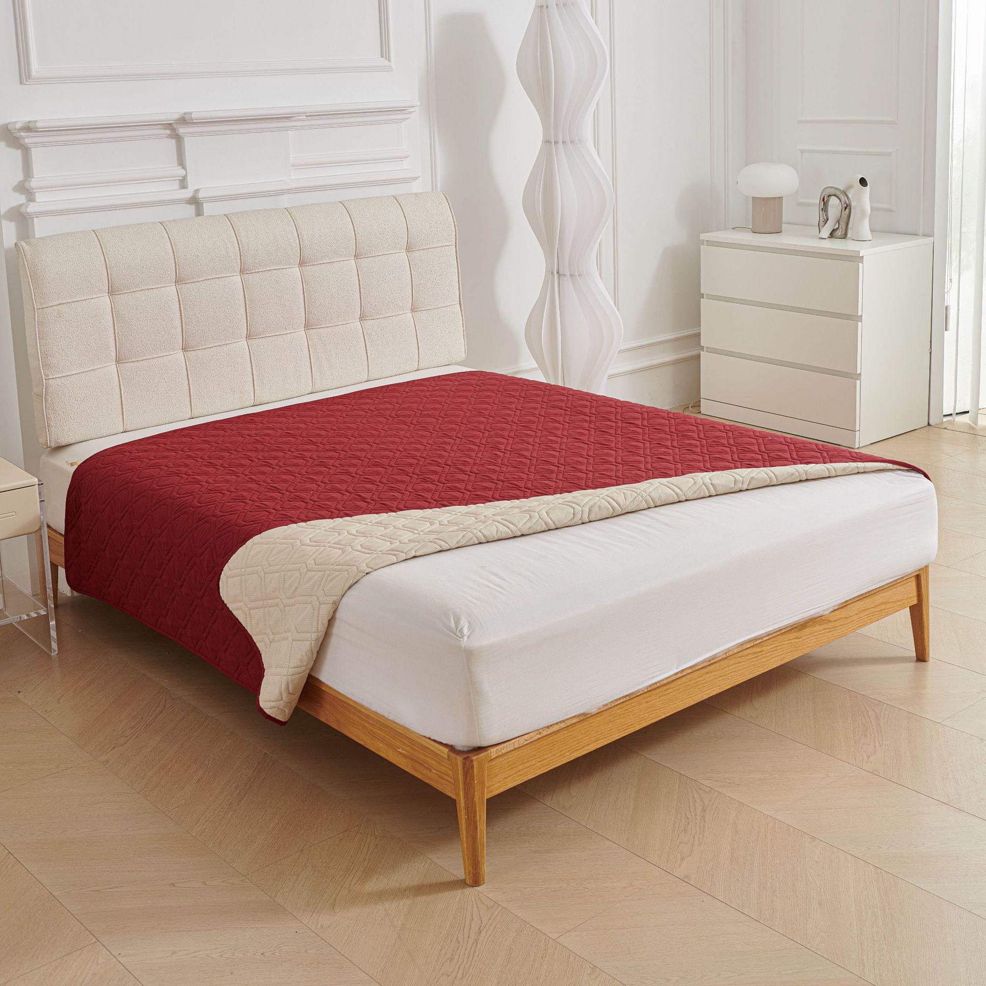 

Waterproof Non-slip All-season Pet Sofa Bed Protective Cushion Cover 75x180 cm