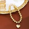 Elegante Set di Orecchini a Forma di Cuore e Bracciale Geometrico con Collana con Ciondolo a Cuore