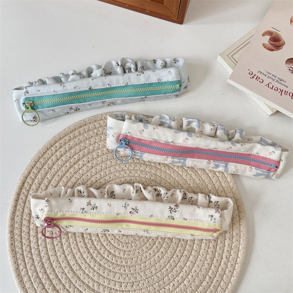 Student Floral Pencil Case With Large Capacity And Polyester Material For School Supplies