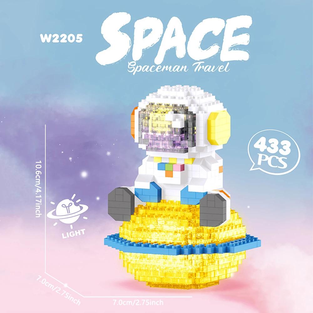 LED Astronaut Building Blocks for Kids – Space Theme Toy with Pen Holder & Mini Lamp, Educational DIY Craft,birthday Present