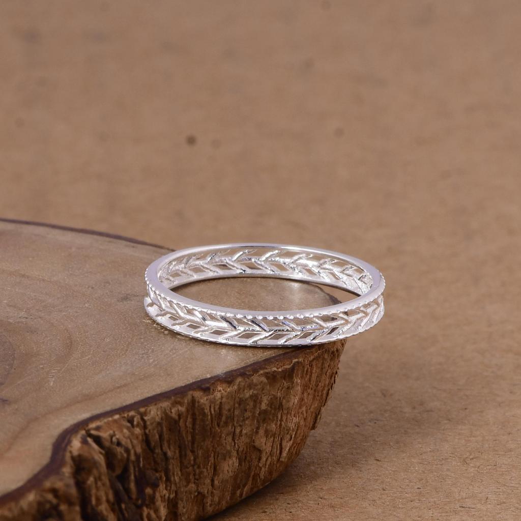 Leaf Pattern Ring, 925 Sterling Silver Band Ring, Nature Inspired Ring, Minimalist Stackable Ring, Vine Band Ring, Dainty Silver Ring, Gift for Her