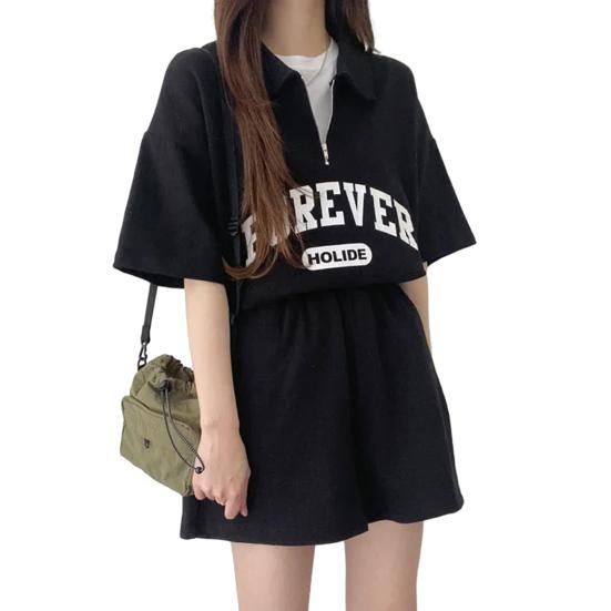 

2 шт./компл. женский летний спортивный костюм с короткими рукавами, свободный комплект с буквенным принтом и лацканами на молнии, карманы с эластичной резинкой на талии, дышащий повседневный комплект с топом и шортами. M чёрный