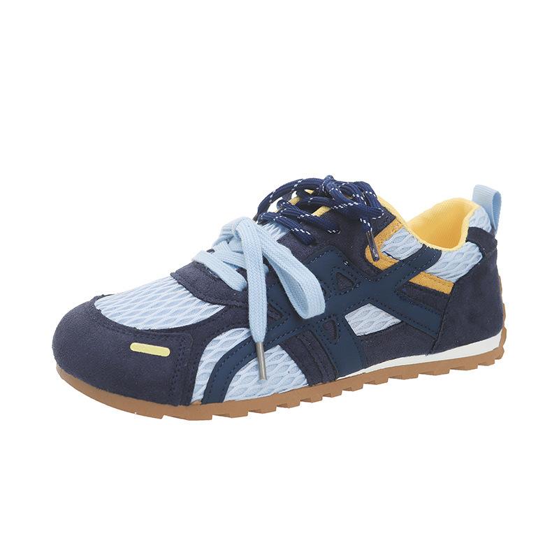 Mesh breathable casual shoes 2025 summer new fashion niche white shoes flat commuter training shoes women's