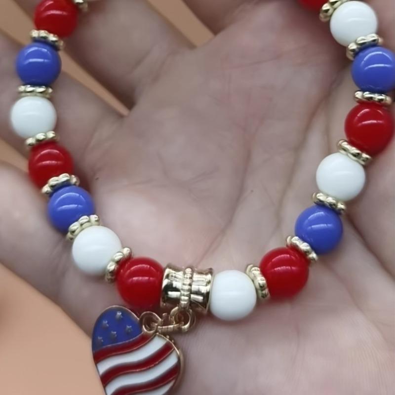 Acrylic Bead Bracelet with Heart Design—A Simple, Minimalist Bracelet Perfect for Christmas, New Year's, or as a General Gift