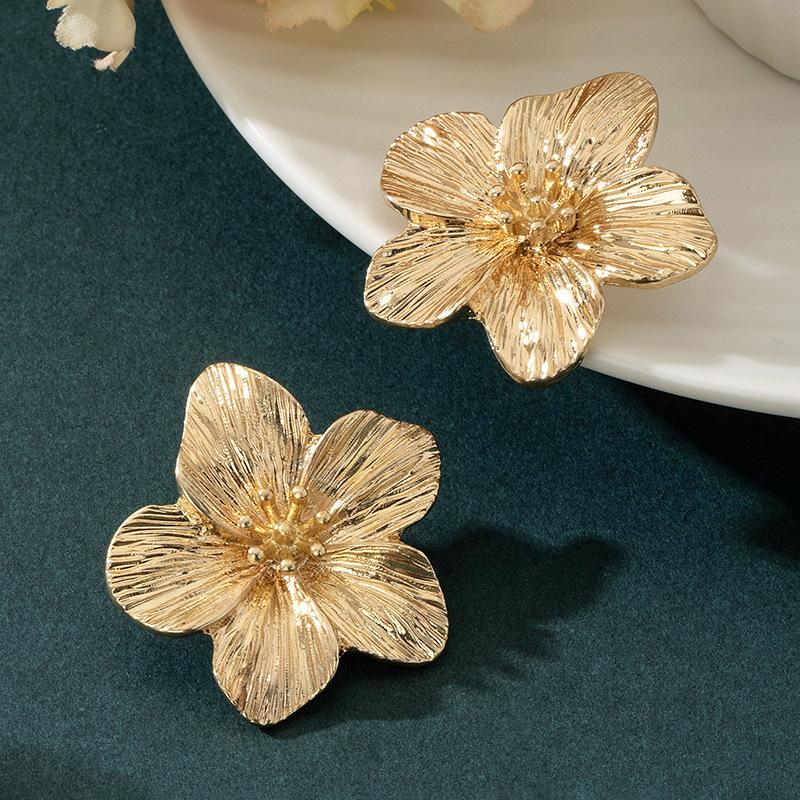 Vintage Flower Earrings For Women, High-End Design Earrings, Versatile Earrings With A Niche Temperament