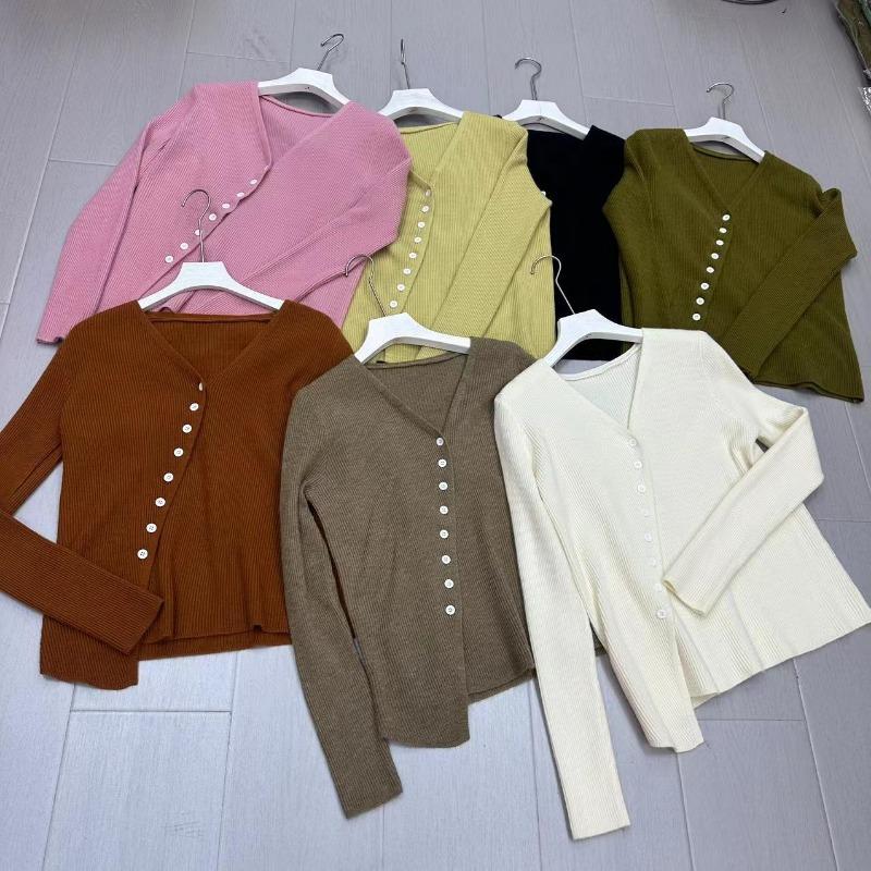 Design sense irregular knitted cardigan top women's autumn and winter new temperament commuting thin inner sweater